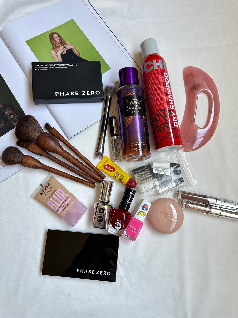 Cosmetics Set / Cosmetics Bundle - Picture 12 of 16